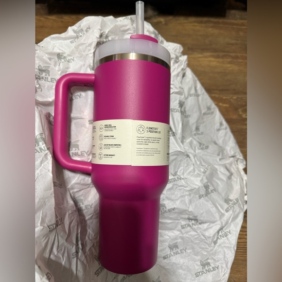 Stanley fuchsia - Picture 2 of 9